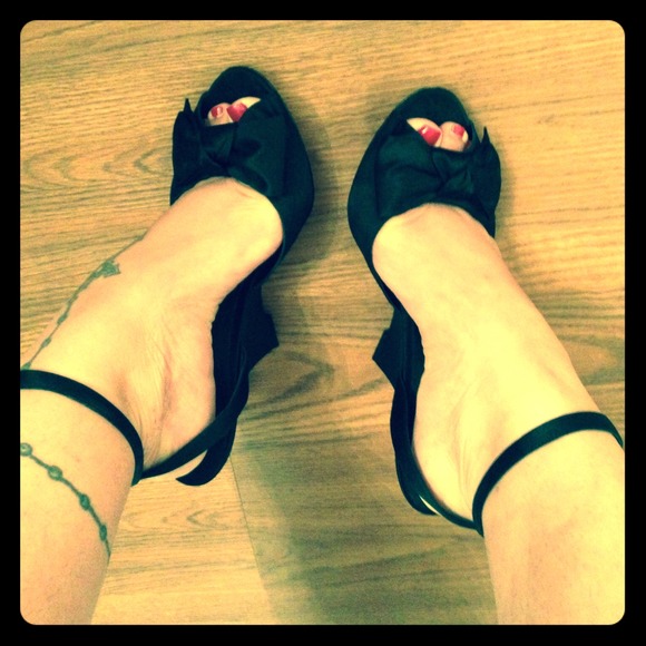 Nina Wrap Wedges