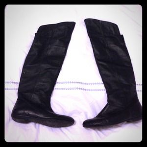 Black leather Chinese laundry boots