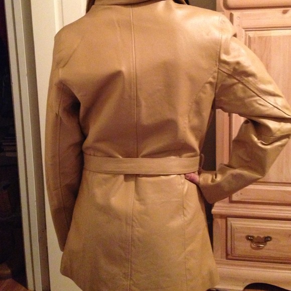 Leather nude small jacket