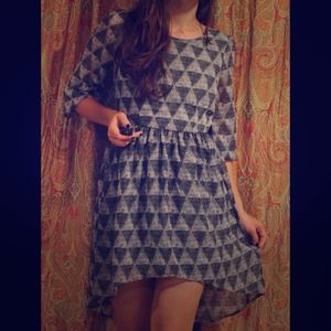Stylish geo print gray+ black chiffon dress