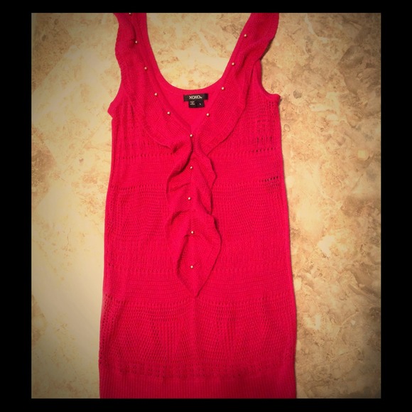 Adorable hot pink knitted shirt 💖