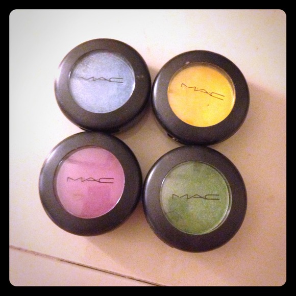 Mac eyeshadows