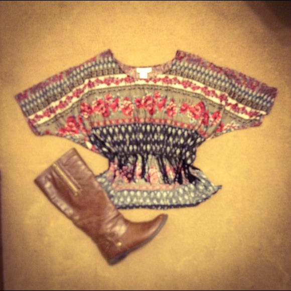 Forever 21 Tops - 🍁FRINGE BLOUSE🍁