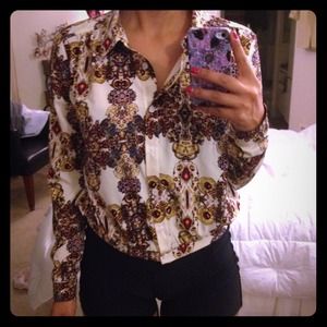 ❌SOLD---Long Sleeve Jewel Button Down