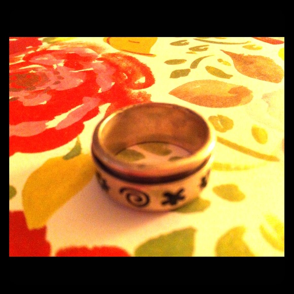 🆑⬇⭐Silver spinner ring🌟BOGO!!!