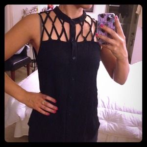 ❌SOLD---Knot Cage Top