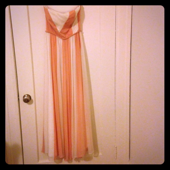 Peaches and cream gown - Picture 1 of 2