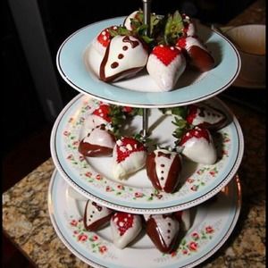🍰 Tea rose stripe cake stand 🎉