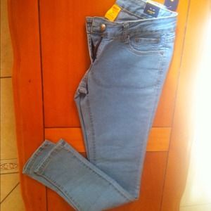 Light-blue jeans 💕