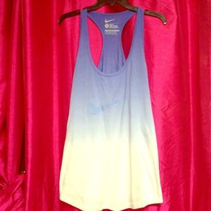 ⚡temporarily reduced⚡Nwt! Nike ombré style tank!
