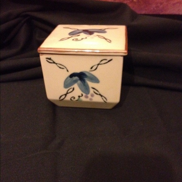 Porcelain trinket box!