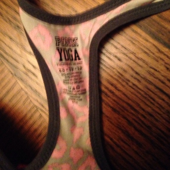 Sold in bundle - Picture 2 of 3