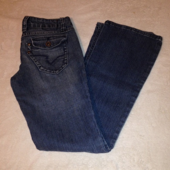 Juniors Distressed jeans Size 5