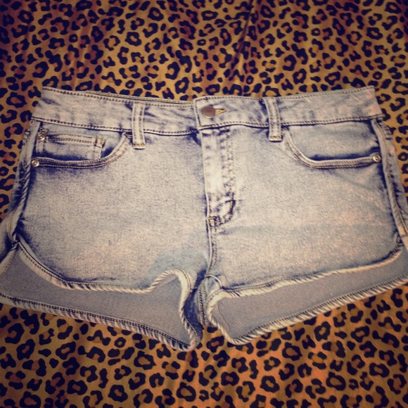 NWOT acid washed shorts