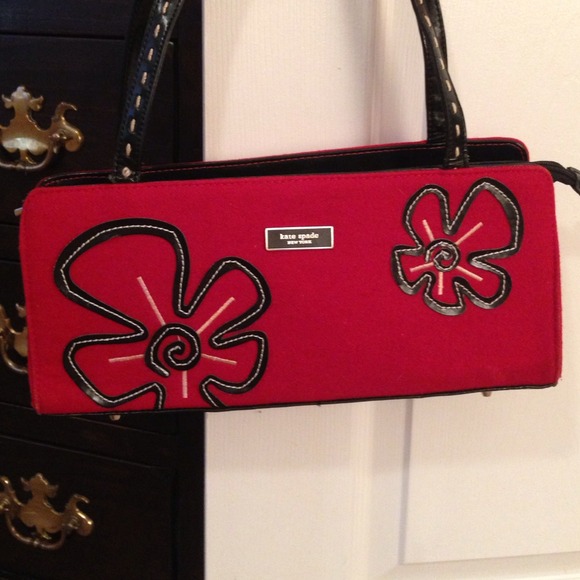 |Red Kate spade purse like new!