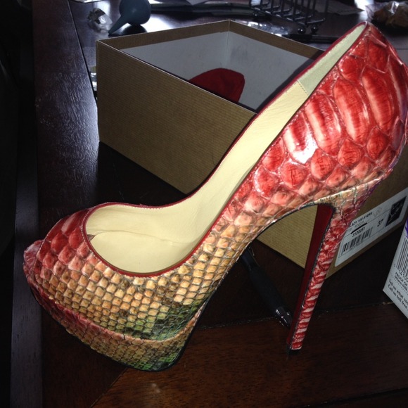 Authentic lady python Chrisitan louboutin