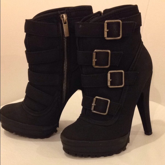 Anne Michelle black ankle boots