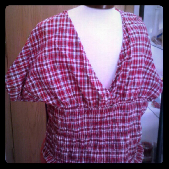 Plus size 26/28 plaid top