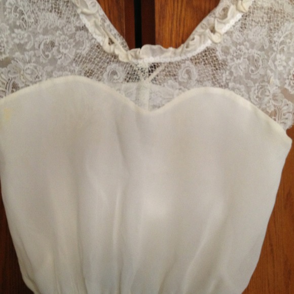 Lace top - Picture 2 of 2