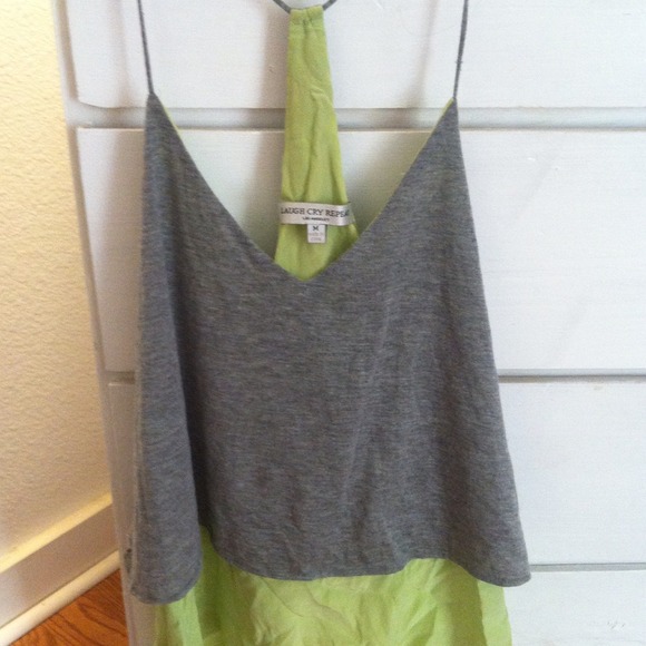 5 tops! - Picture 2 of 4
