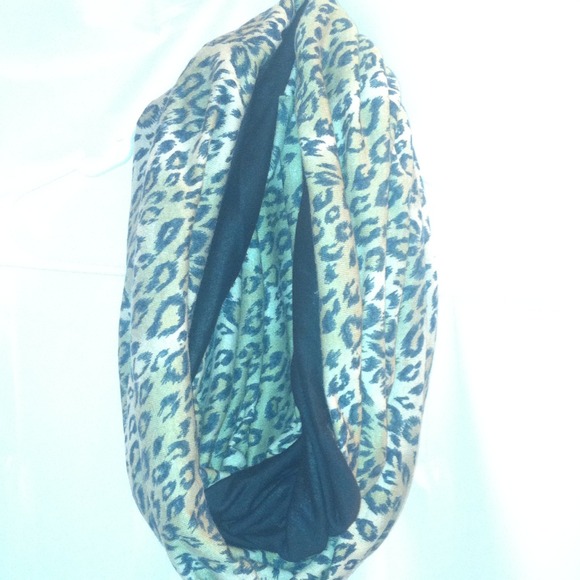 Leopard print Infinity Scarf