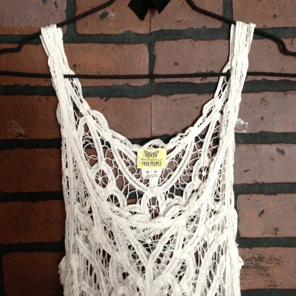 🚫SOLD🚫 💕 Free People crochet lace slip