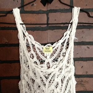 🚫SOLD🚫 💕 Free People crochet lace slip