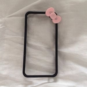 Iphone 4/4S black hello kitty bumper
