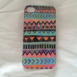 Iphone 4/4S snap on case