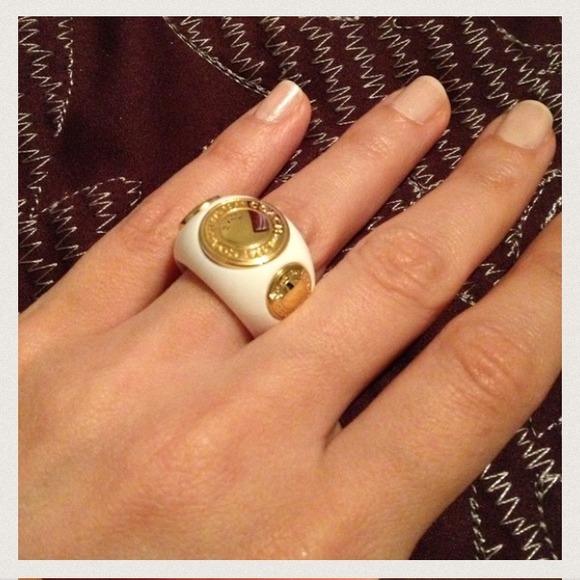 Coach ring for Sonia