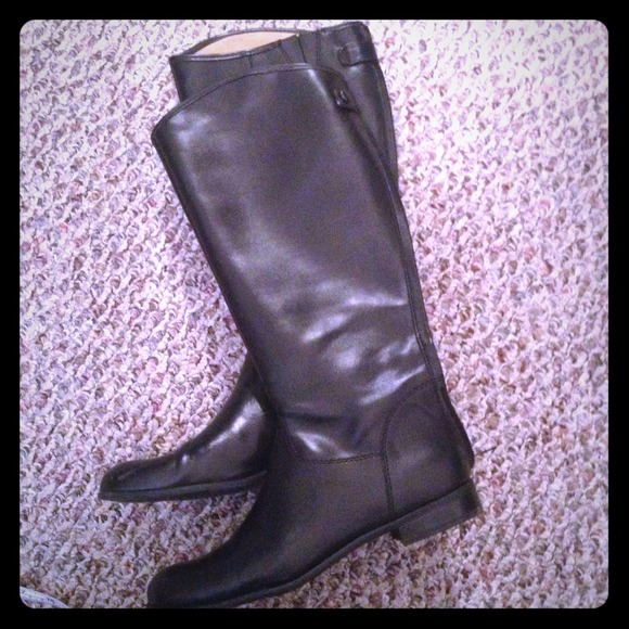Black Leather VS riding boots