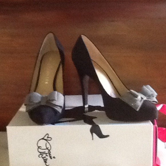 Paris Hilton Amelie heals