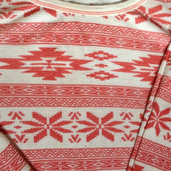 ❌TRADED❌ F21 Coral and off-white snowflake print - Picture 2 of 4