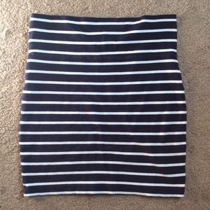 ❌SOLD ON VINTED❌ F21 Navy & white striped bodycon
