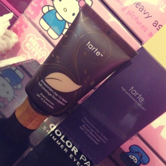 ❌SOLD❌Tarte Amazonian clay foundation.