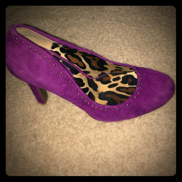 Purple Jessica Simpson heals
