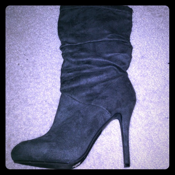 Heather grey high healed boots