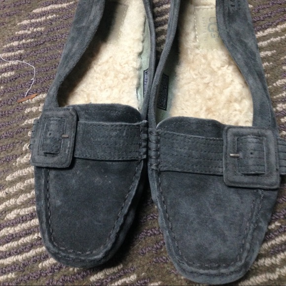 😲sold😲 ugg moccasins