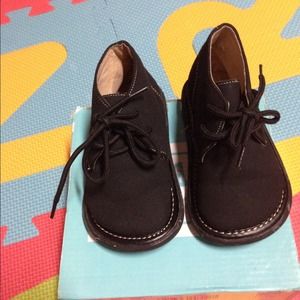 Toddler squeak shoe size 5 ( unisex )