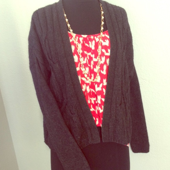 GAP Jackets & Blazers - Gap small spring gray knit cardigan sweater