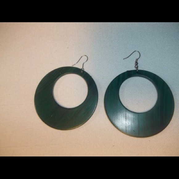 Earring - Picture 2 of 2