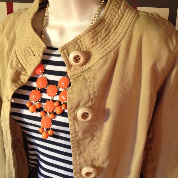 SOLD.  Classic J.Crew twill chino cropped jacket. - Picture 2 of 4