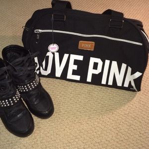 💥RESERVED💥 New PINK Duffle