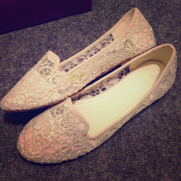 Lace Flats