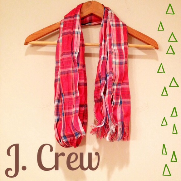 🎉Host Pick 11/21✨Fringed Plaid Scarf