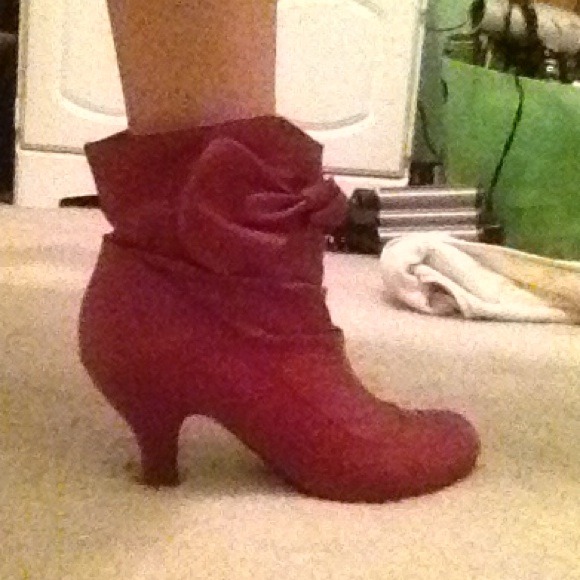 Very cute red boots with bow!!