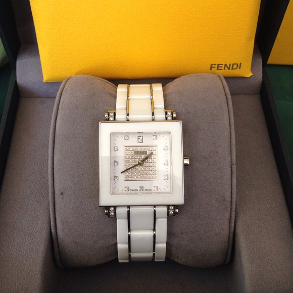 Fendi White Ceramic Quadro Womens Watch - Picture 3 of 4