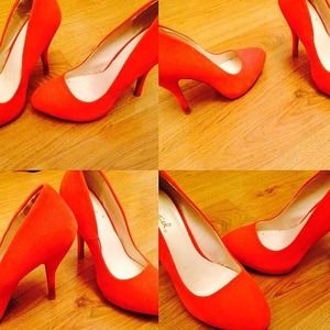 orange heels😍