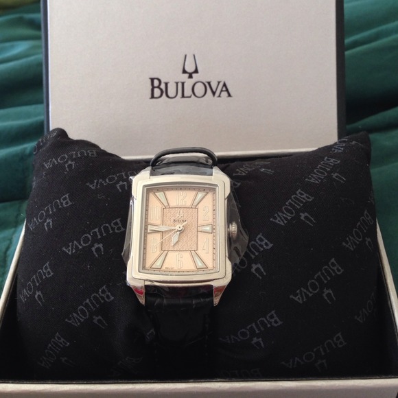 Bulova ladies  watch - Picture 1 of 4