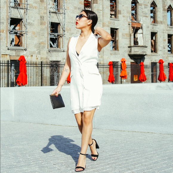 Meet your seller/buyer - Picture 2 of 4